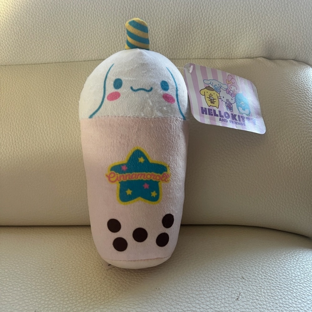 New Hello Kitty.  Cinamoroll  Boba plush Collectible